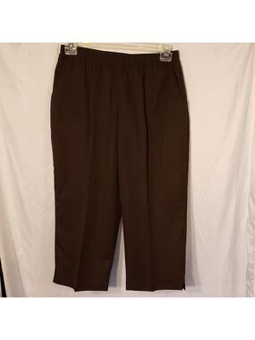 Ladies JARA Brown Capris w/Elastic Waistband - 10